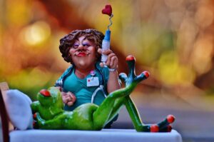 看護師が夜勤なしで年収を維持するための交渉術とは？