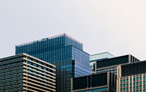 看護師と介護を両立できる夜勤なし職場はどこにある？